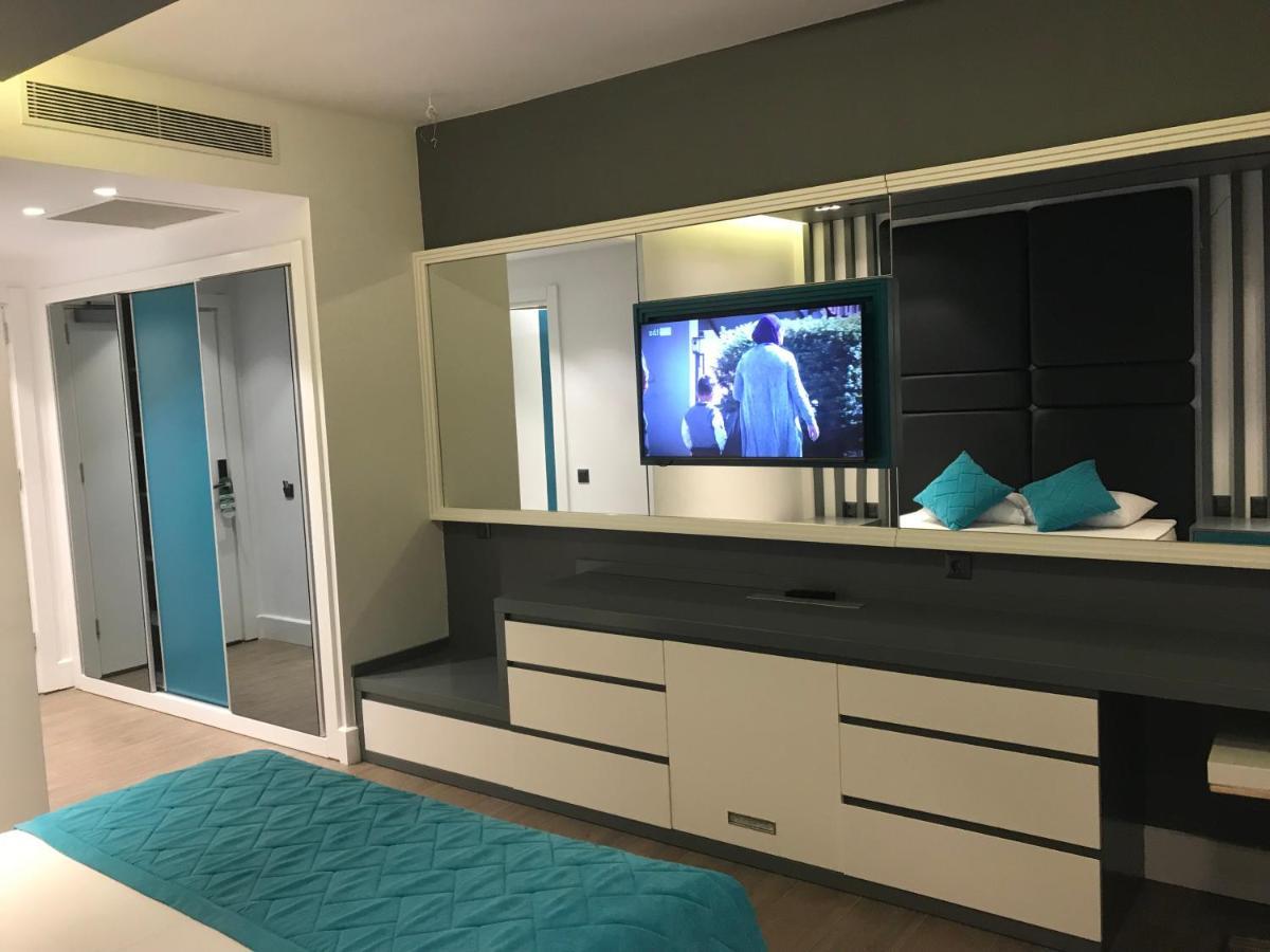 Deluxe Doppelzimmer (2 Erwachsene & 1 Kind)